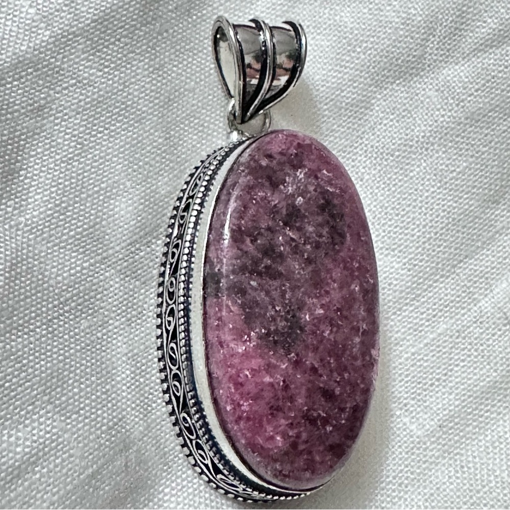 Hand Crafted Artisan RHODONITE PENDANT Stone Oval Ornate Bezel Necklace Jewelry